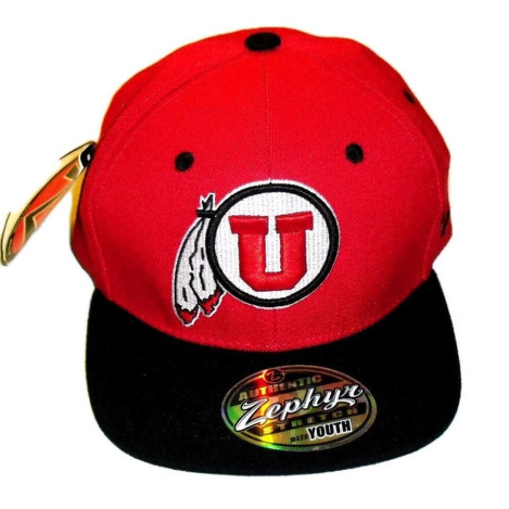 Utah Utes University Kids Youth Zephyr Red Black Stretch Fit hat New Tags Ncaa